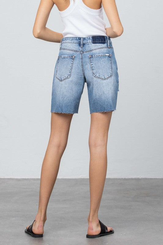 DISTRESSED PREMIUM BERMUDA SHORTS