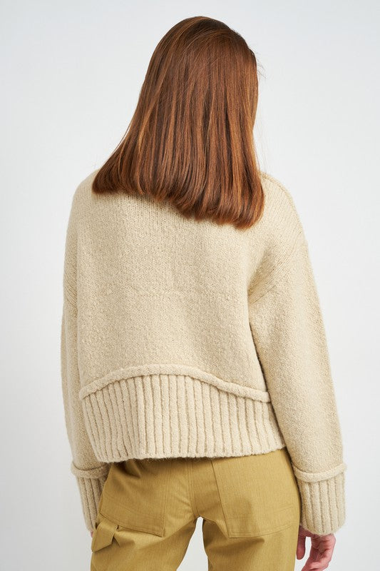 TURTLE NECK BODY SWEATER